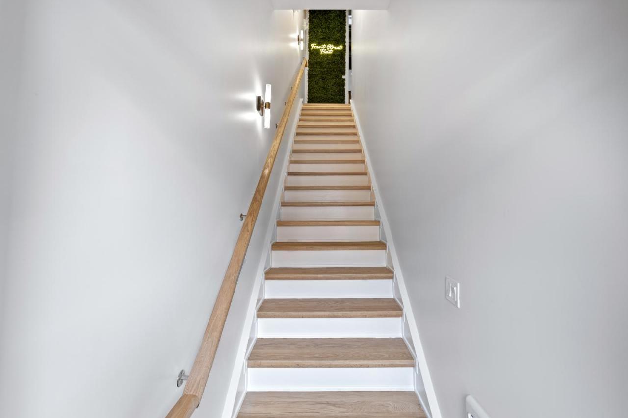Appartamento The Goodman: Front Street Flats Belleville Esterno foto